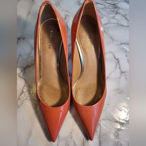 Coach Orange Patent Leather pump shoes Size 9